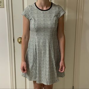 🌷3 for$25🌷Bongo, US S, White & Black Ditsy Floral Fit & Flare Cap Sleeve Dress